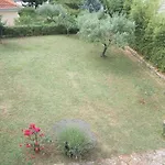 아파트 Asparagus